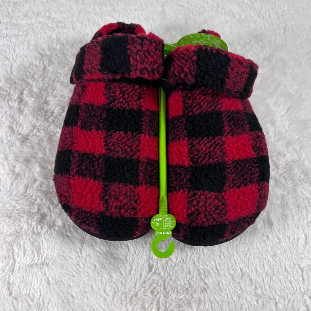 Crocs Classic Buff Check Cozzzyslipper Red Black Buffalo Plaid 210755-6WG Mens 7